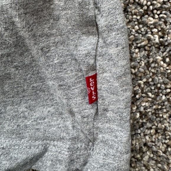 Levi's tshirt vintage women’s size small - Picture 2 of 7